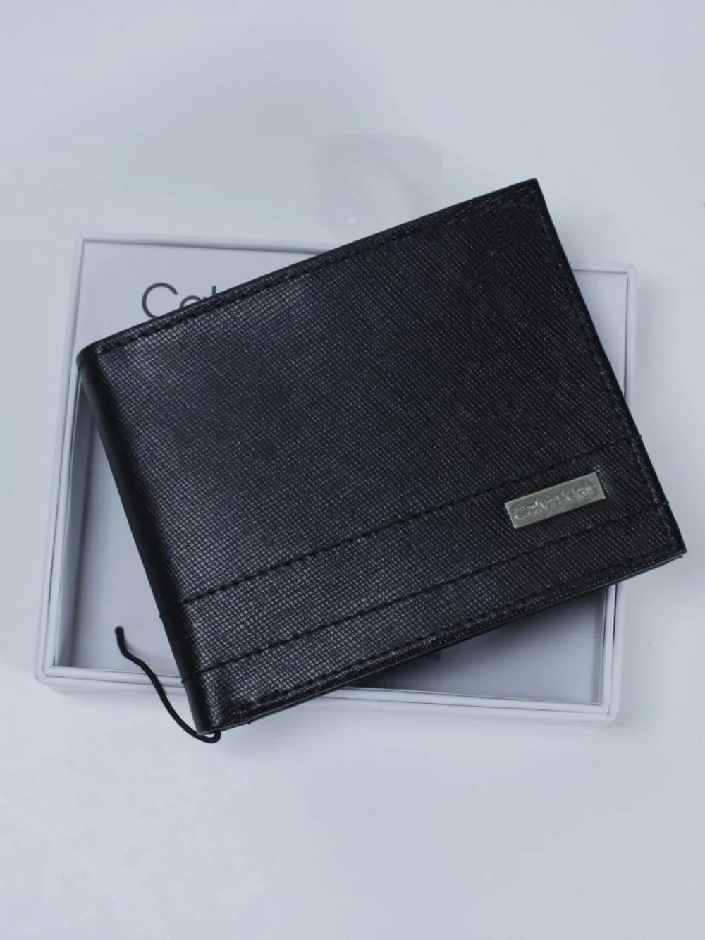 Original Calvin Klein Leather Wallet with RFID Protection – New in Box